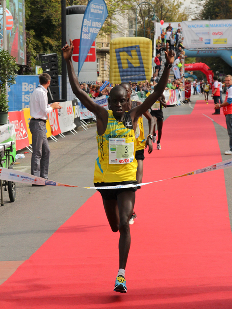 Luka Rotich aus Kenia, Gewinner des Wachau-Halbmarathons 2013