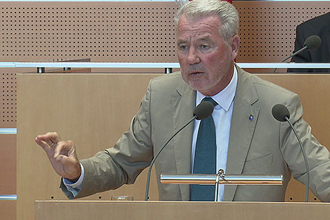 ÖVP Klubobmann Klaus Schneeberger bei der Budgetrede im Juni 2014