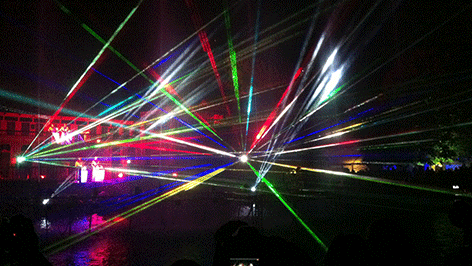 Lasershow im Thermalbad
