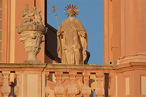 Statue des heiligen Altmann im Stift Göttweig