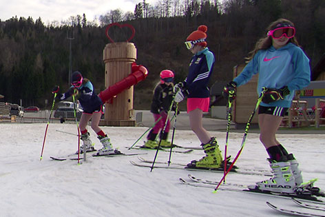 Annaberg Tourismus Skigebiet Mädchen Kurze Hose Temperaturen