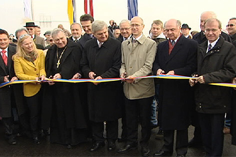 Eröffnung der Donaubrücke im Jahr 2010