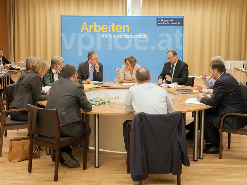 Klausur ÖVP-NÖ-Regierungsteam in Mauerbach