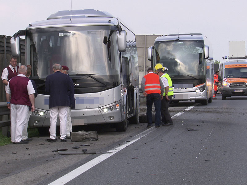 Reisebus Unfall Westautobahn Völlerndorf