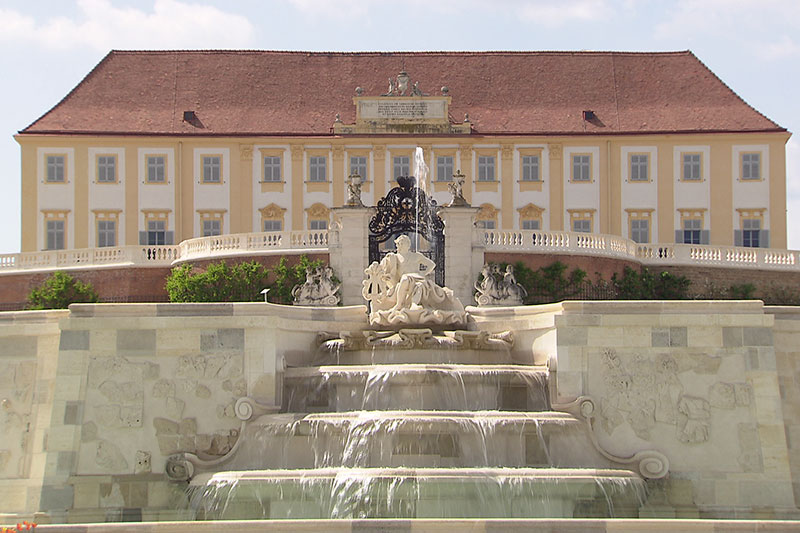 Große Kaskade in Schloss Hof revitalisiert
